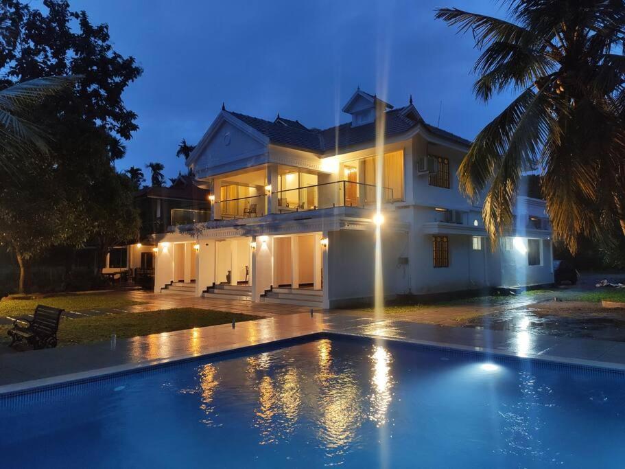 Riveria Portico Villa North Paravur Exterior photo